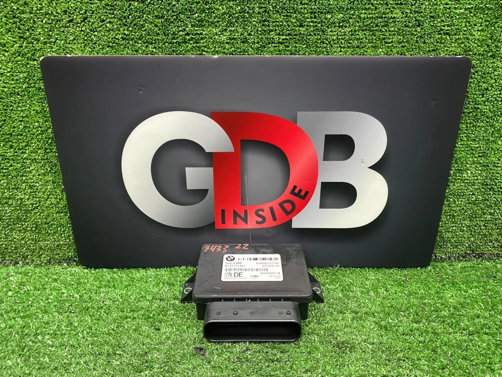 Блок управления стояночным тормозом BMW 5 series 08.07.2014 34436887358 F10 N55B30A