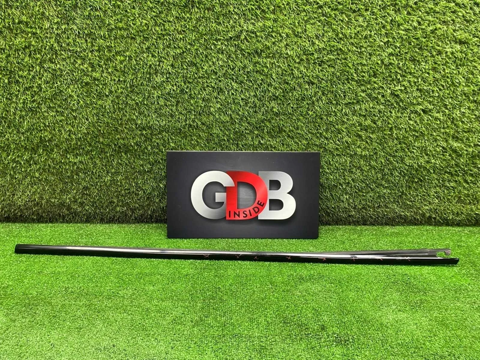 Молдинг shadowline BMW 5 series 18.01.2011 51357209709 F10 N52B25AF, задний левый