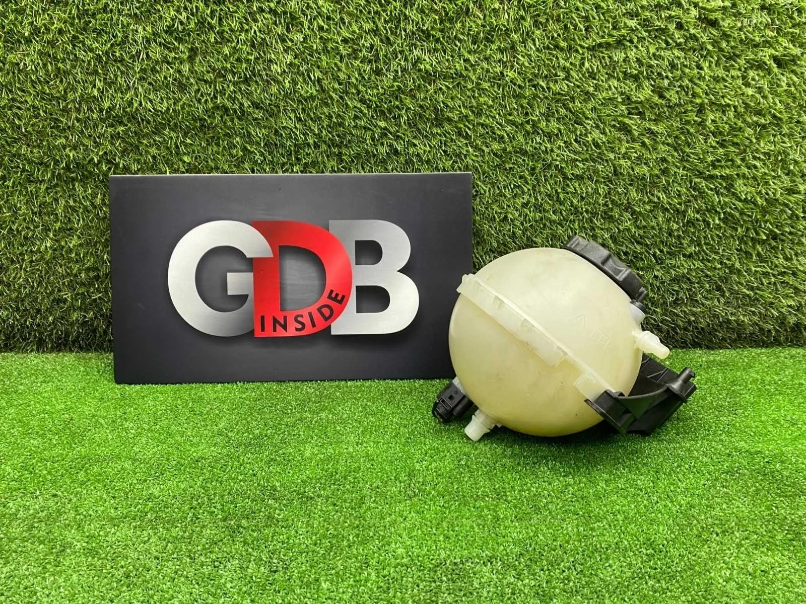 Бачок расширительный Bmw 1 Series 28.06.2013 17137642158 F20 N13B16A