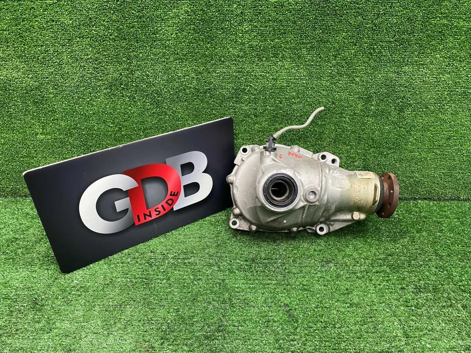 Редуктор BMW X1 23.03.2012 31507533972 E84 N20B20A, передний