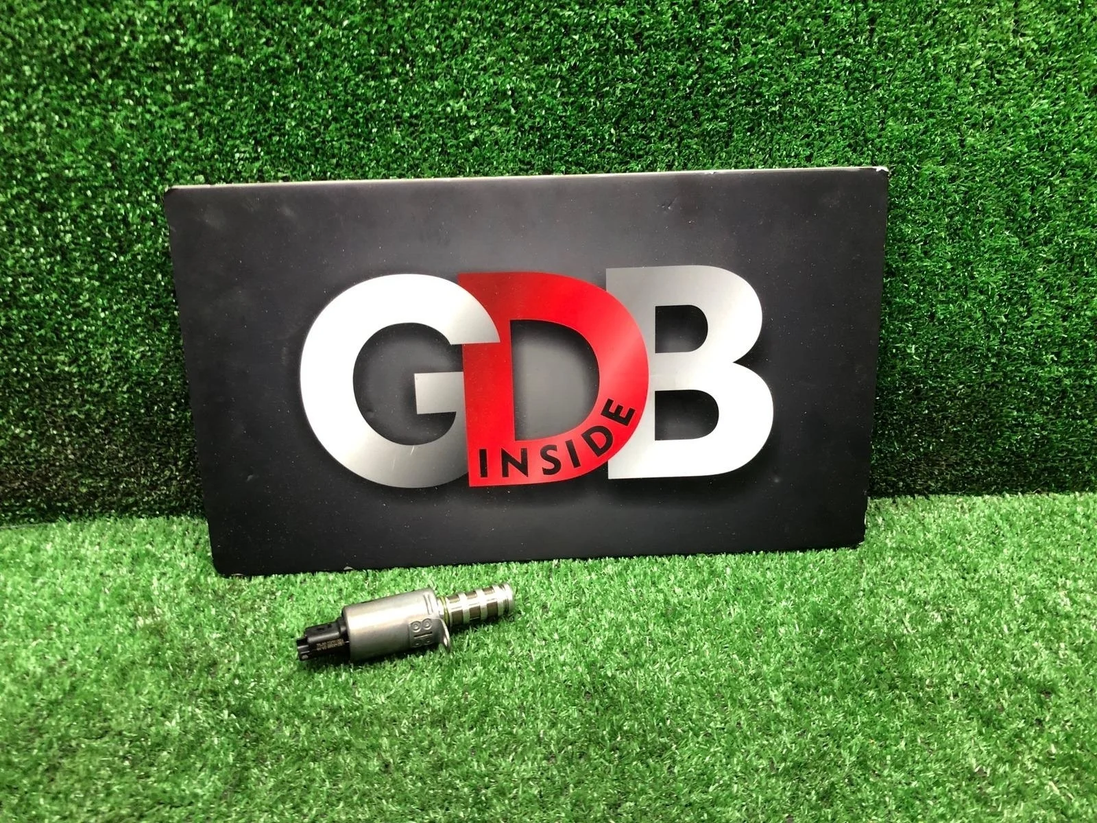 Клапан электромагнитный изменения фаз ГРМ BMW 1 series 24.04.2012 11368610388 F20 N13B16A