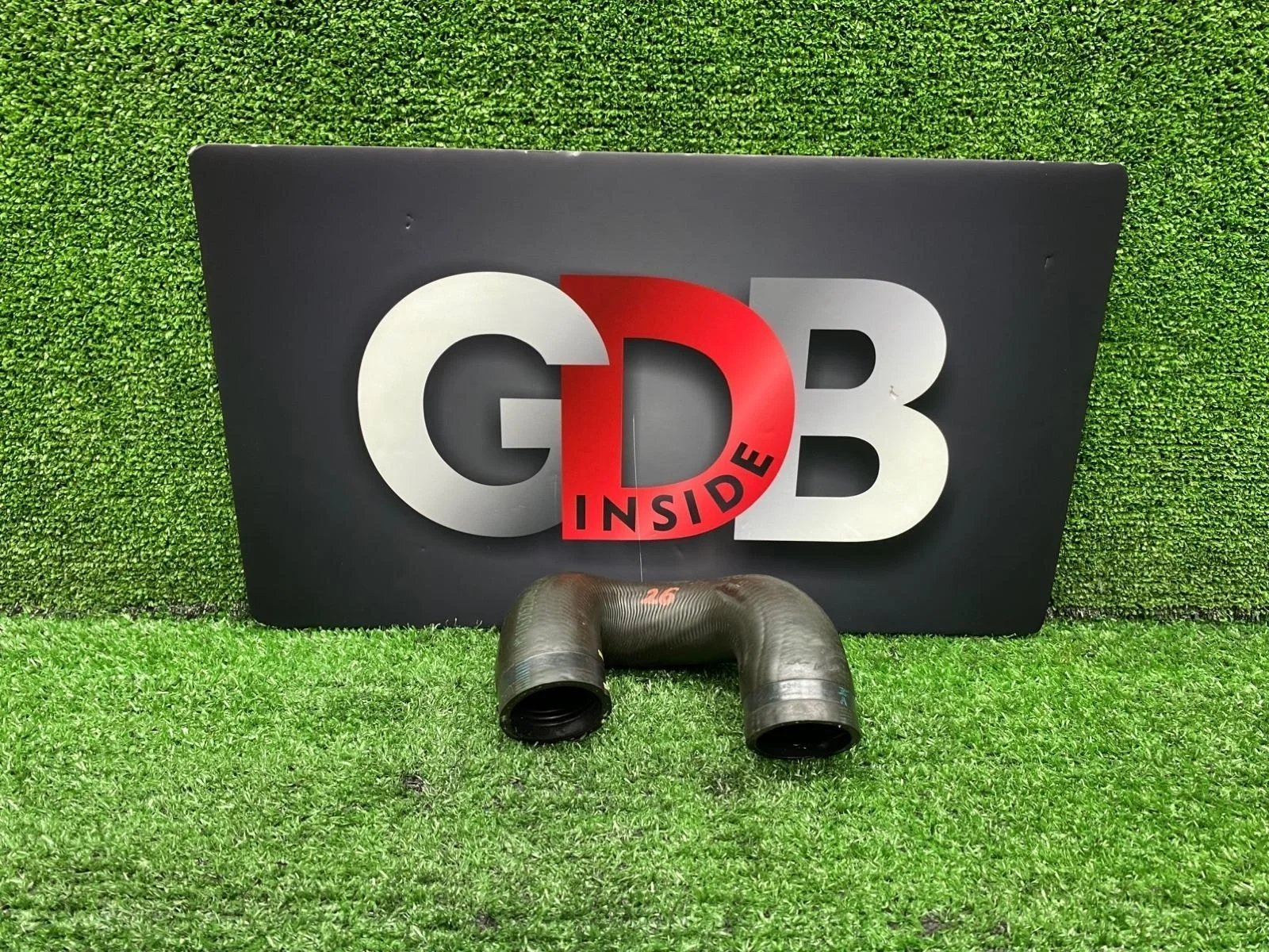 Патрубок системы охлаждения BMW X5 09.01.2009 11537521049 E70 N52B30AF