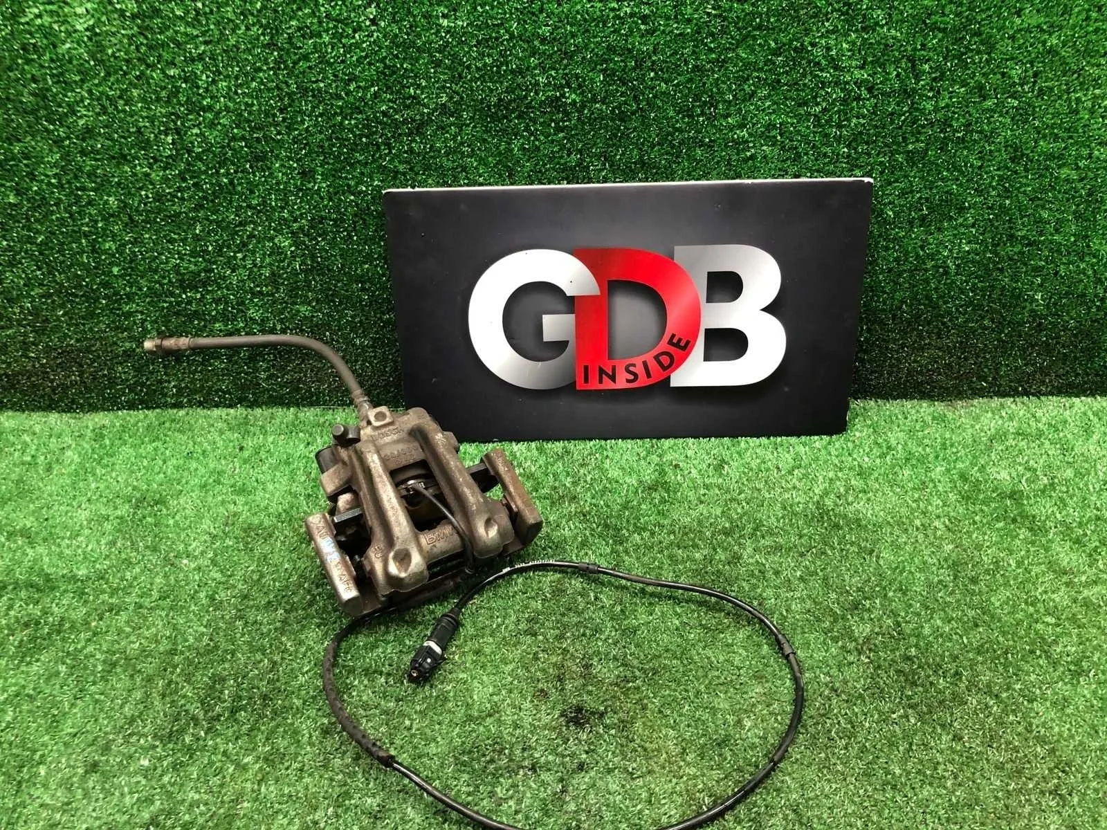 Суппорт BMW 1 series 24.04.2012 34216850858 F20 N13B16A, задний правый