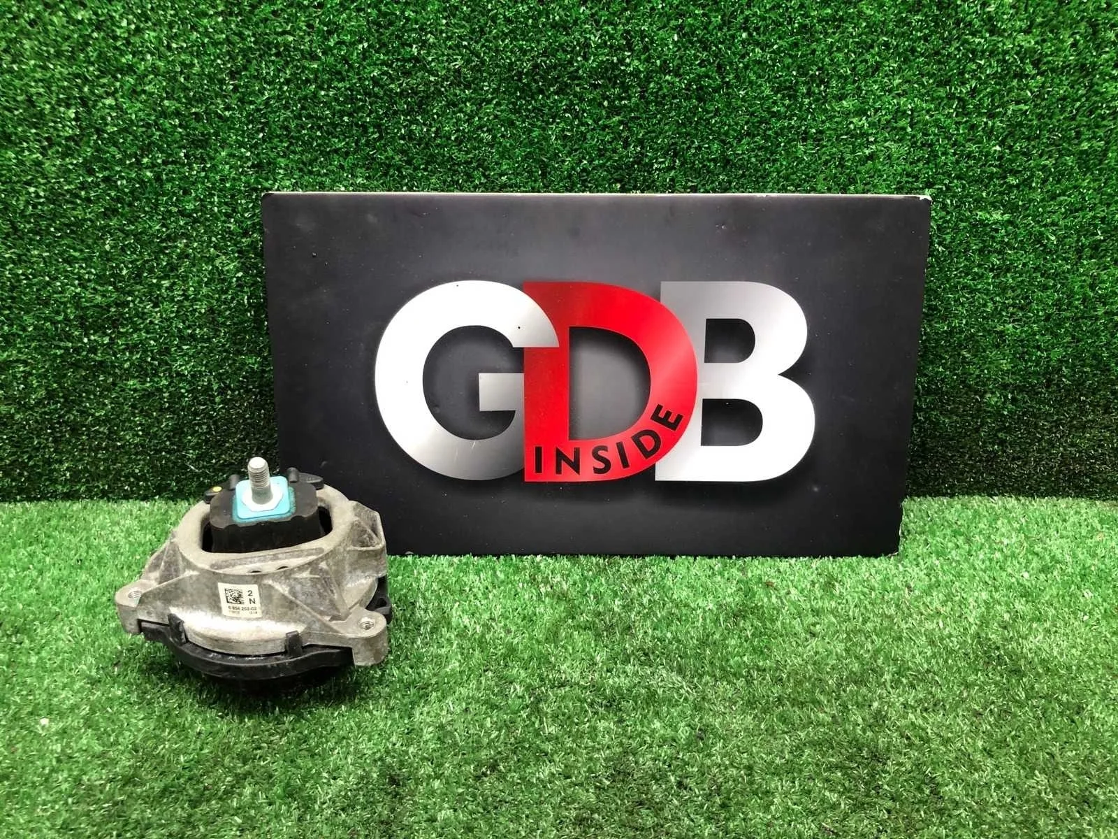 Подушка двс BMW 1 series 24.04.2012 22116854252 F20 N13B16A, правая