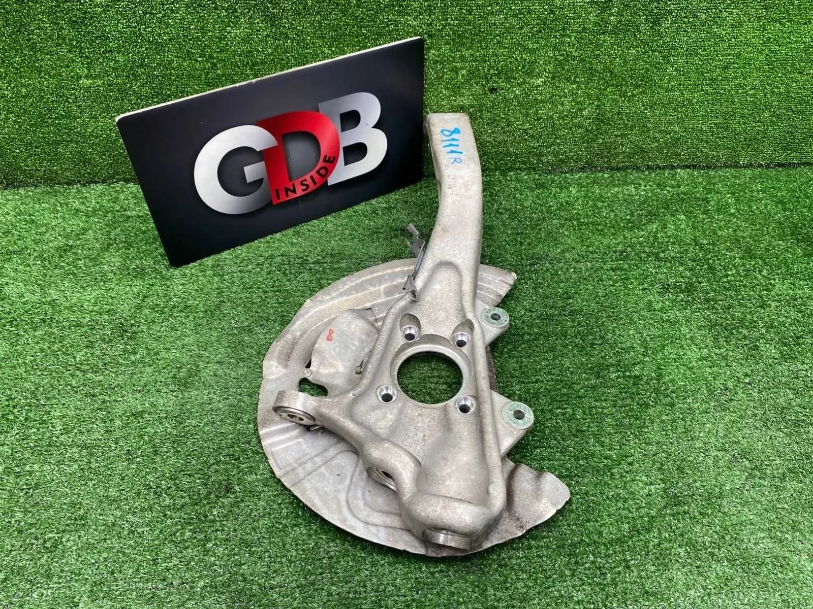 Кулак поворотный Bmw X5 09.01.2009 31216869870 E70 N52B30AF, передний правый