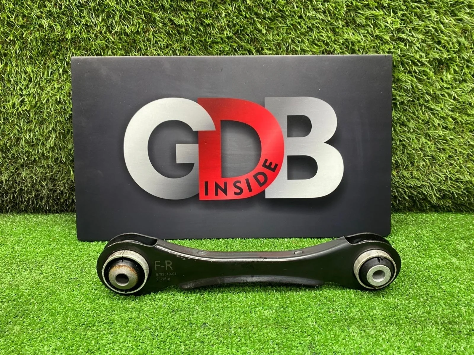 Рычаг подвески BMW 1 series 31.07.2015 33326792540 F20 B38B15A, задний правый