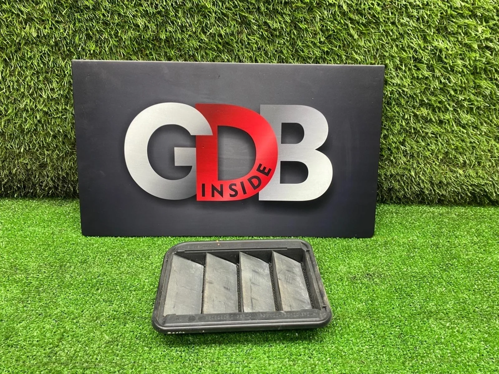 Клапан вентиляции кузова BMW 1 series 31.07.2015 64229201647 F20 B38B15A