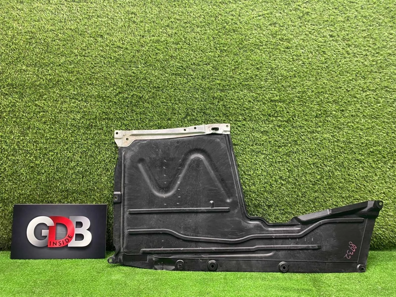 Защита днища Bmw 1 Series 31.07.2015 51757241831 F20 B38B15A, левая