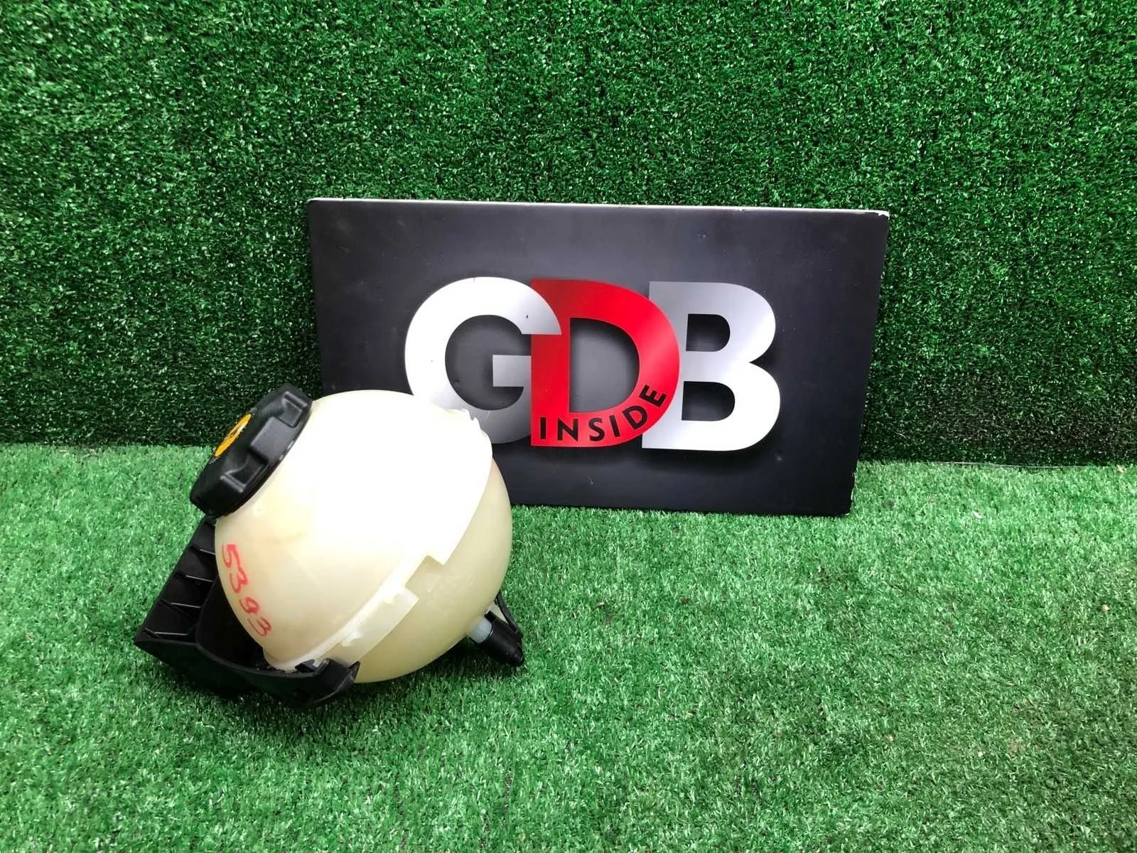 Бачок расширительный Bmw 1 Series 20.01.2014 17137642158 F20 N13B16A