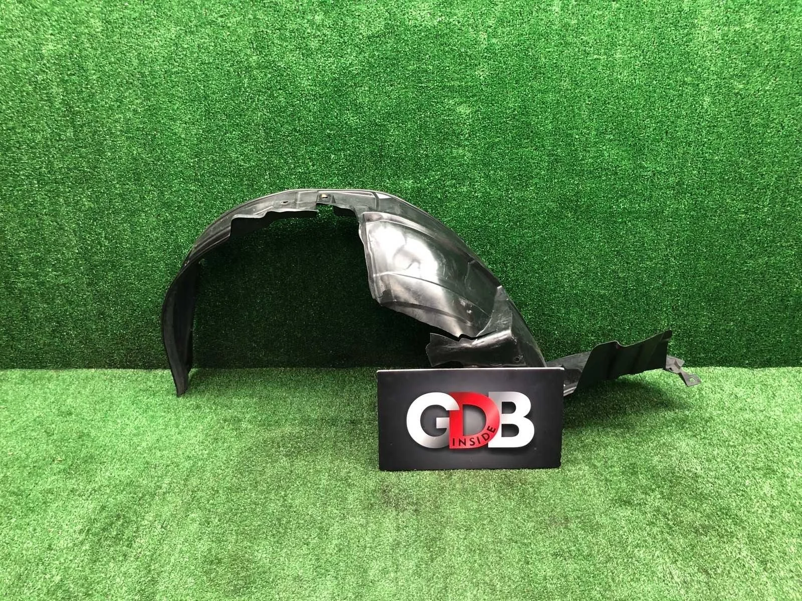 Подкрылок Subaru Forester 59110SA032 SG5, передний левый