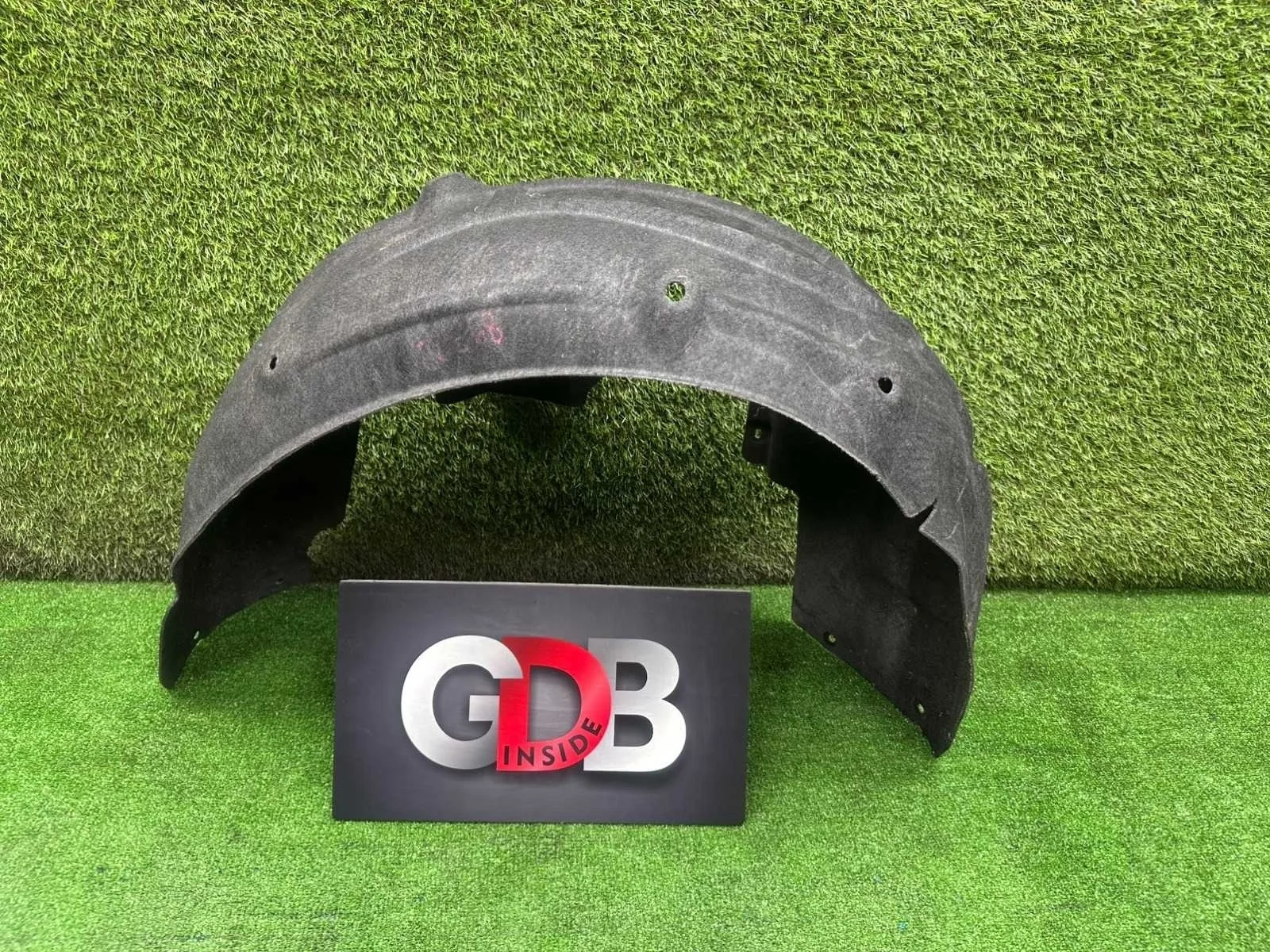Подкрылок BMW 1 series 31.07.2015 51717241857 F20 B38B15A, левый
