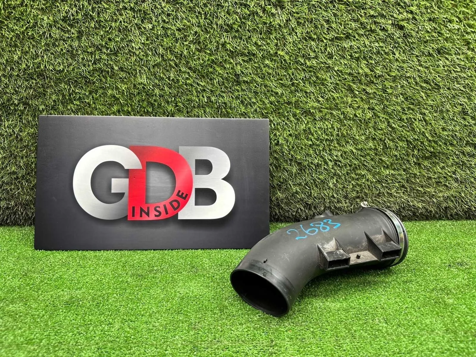 Патрубок воздушного фильтра BMW X5 23.09.2011 13717583714 E70 N55B30A