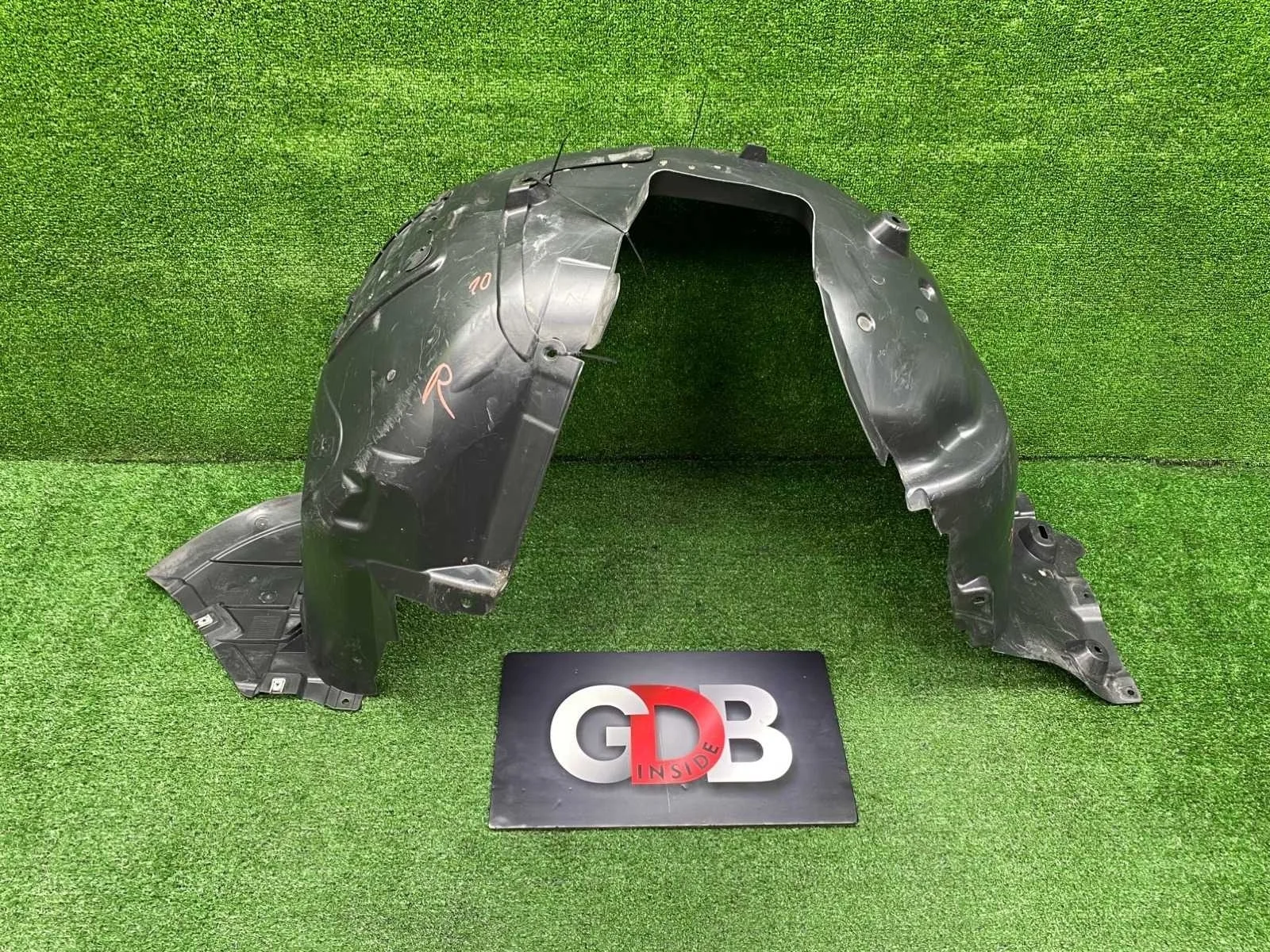 Подкрылок BMW X1 23.03.2012 51717290160 E84 N20B20A, передний правый