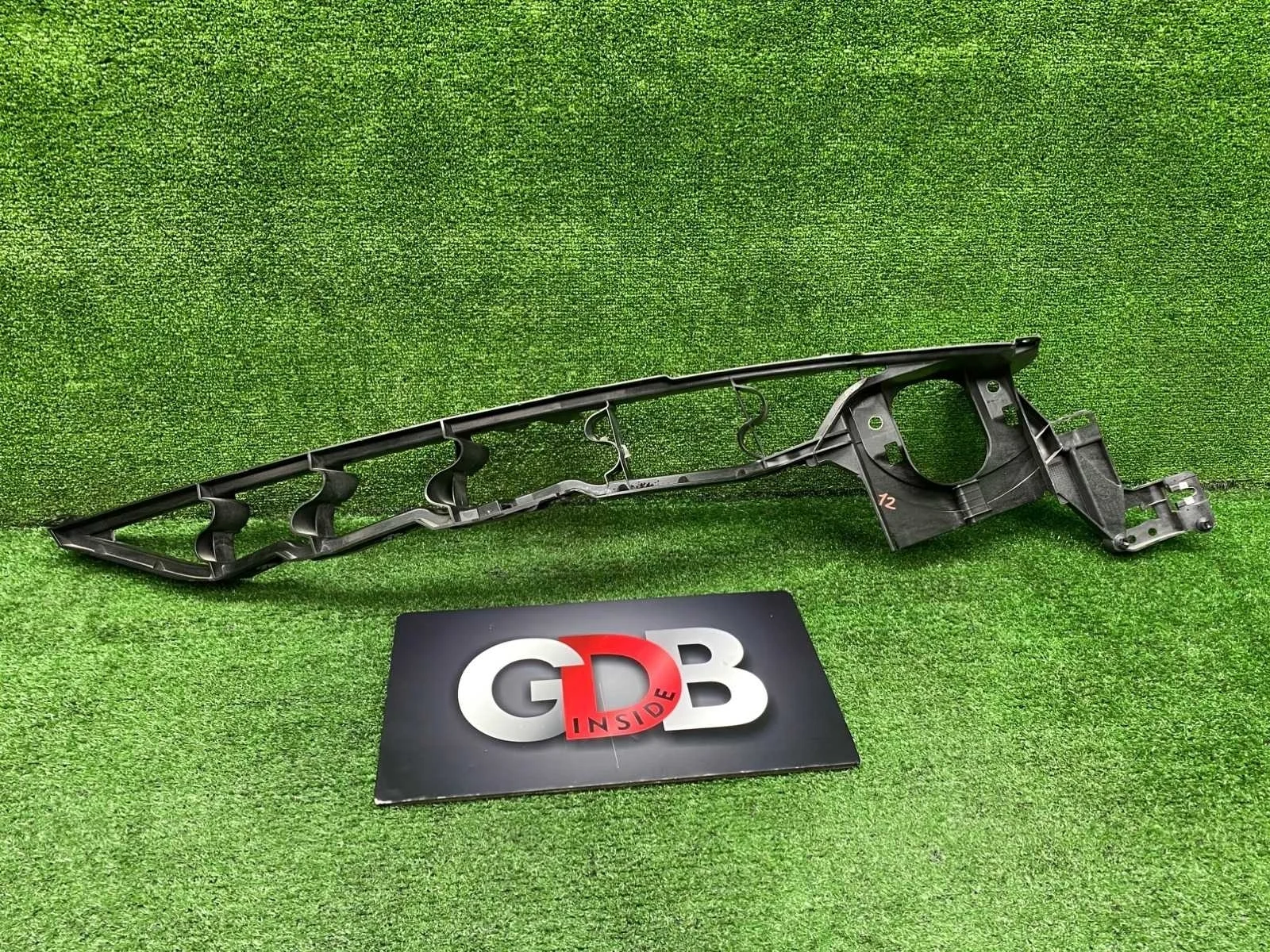 Кронштейн крыла BMW X5 09.01.2009 51657157990 E70 N52B30AF, передний правый