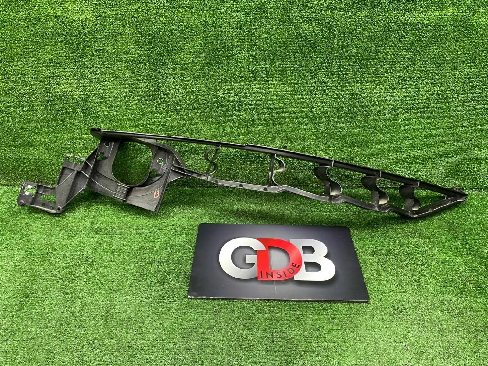 Кронштейн крыла BMW X5 09.01.2009 51657157989 E70 N52B30AF, передний левый