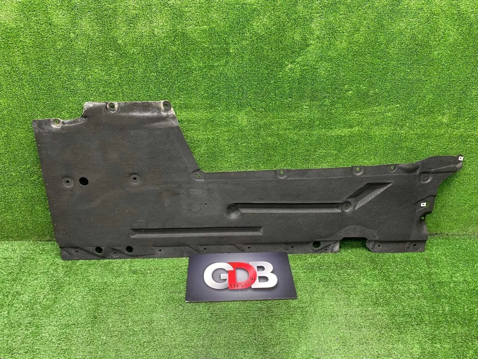 Защита днища BMW 3 series 30.10.2015 51757241833 F30 N47D20C, задняя левая