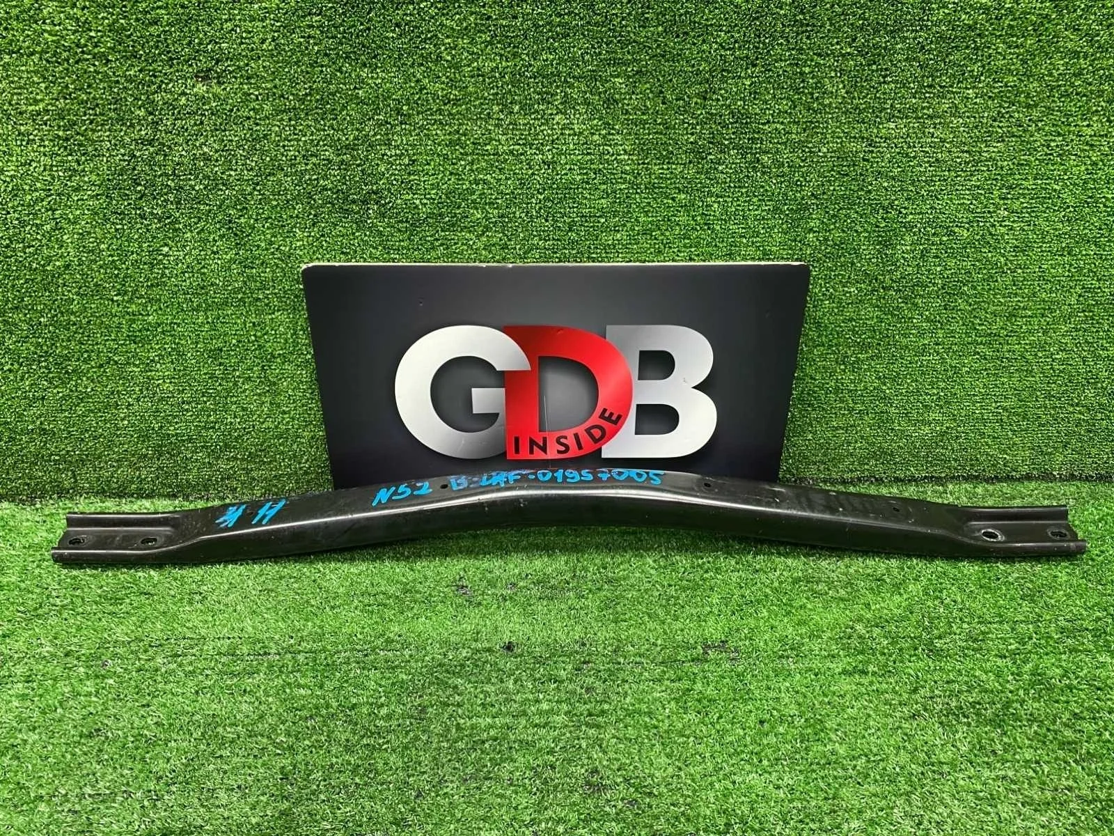 Распорка BMW X5 09.01.2009 51717228081 E70 N52B30AF, передняя