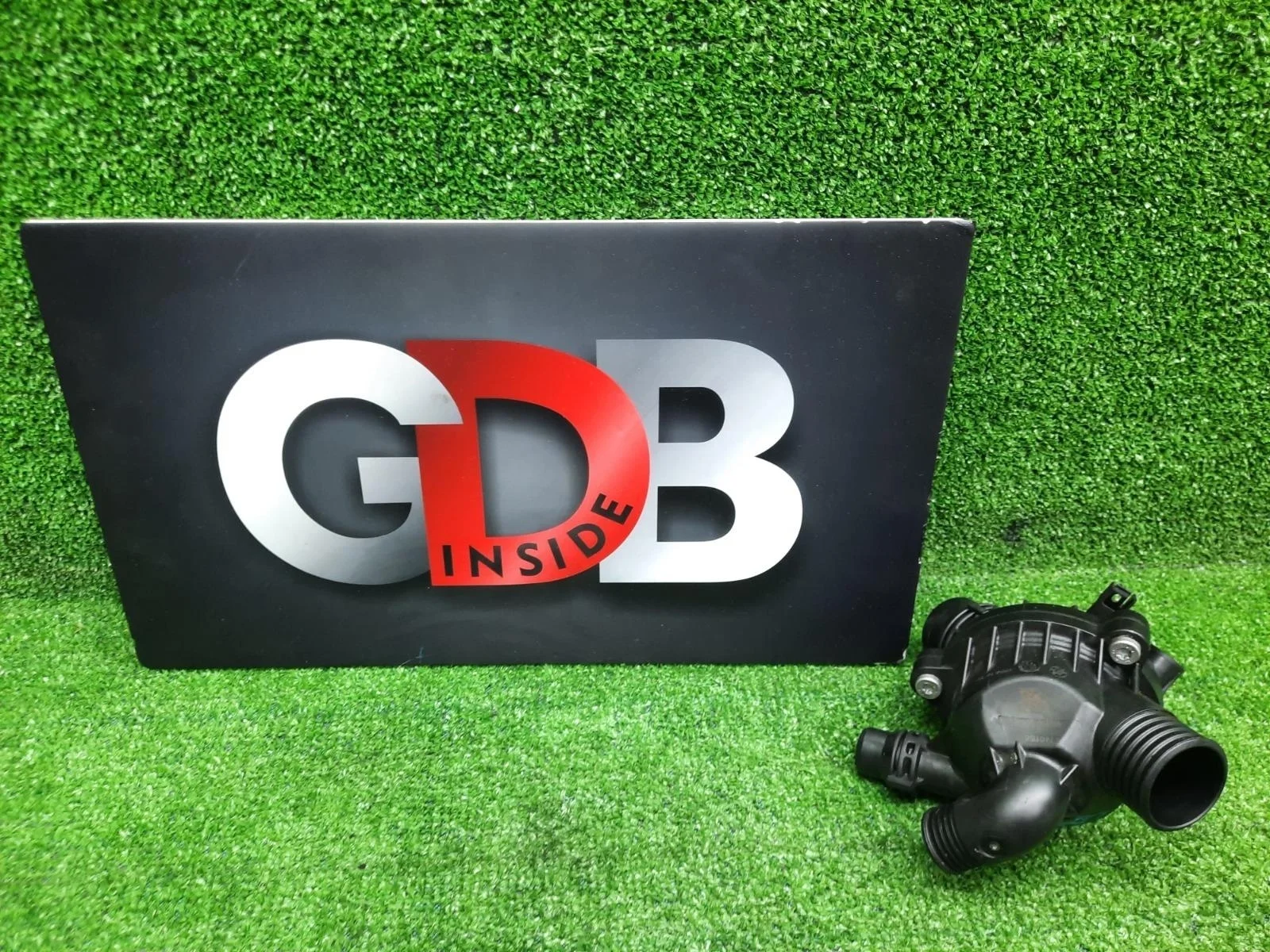 Термостат BMW X5 23.09.2011 11537601158 E70 N55B30A