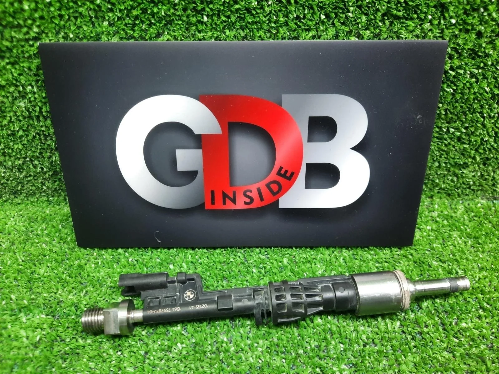 Топливная форсунка BMW X5 23.09.2011 13537568607 E70 N55B30A