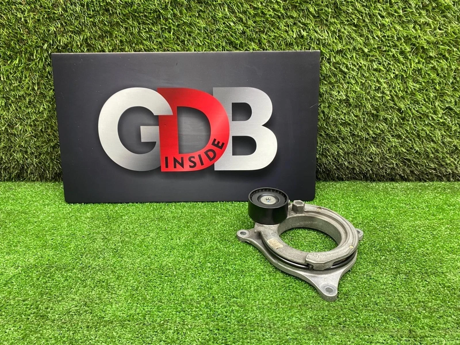 Натяжитель ремня приводного BMW 1 series 31.07.2015 11288580360 F20 B38B15A