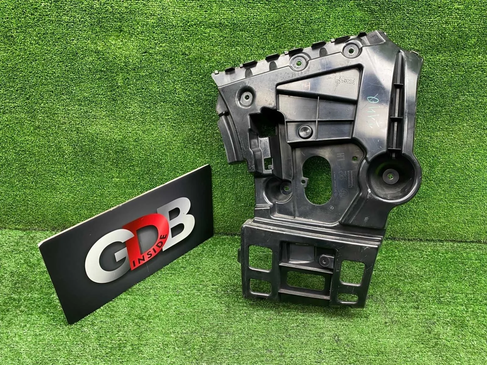 Кронштейн бампера BMW X1 23.03.2012 51122991779 E84 N20B20A, задний левый