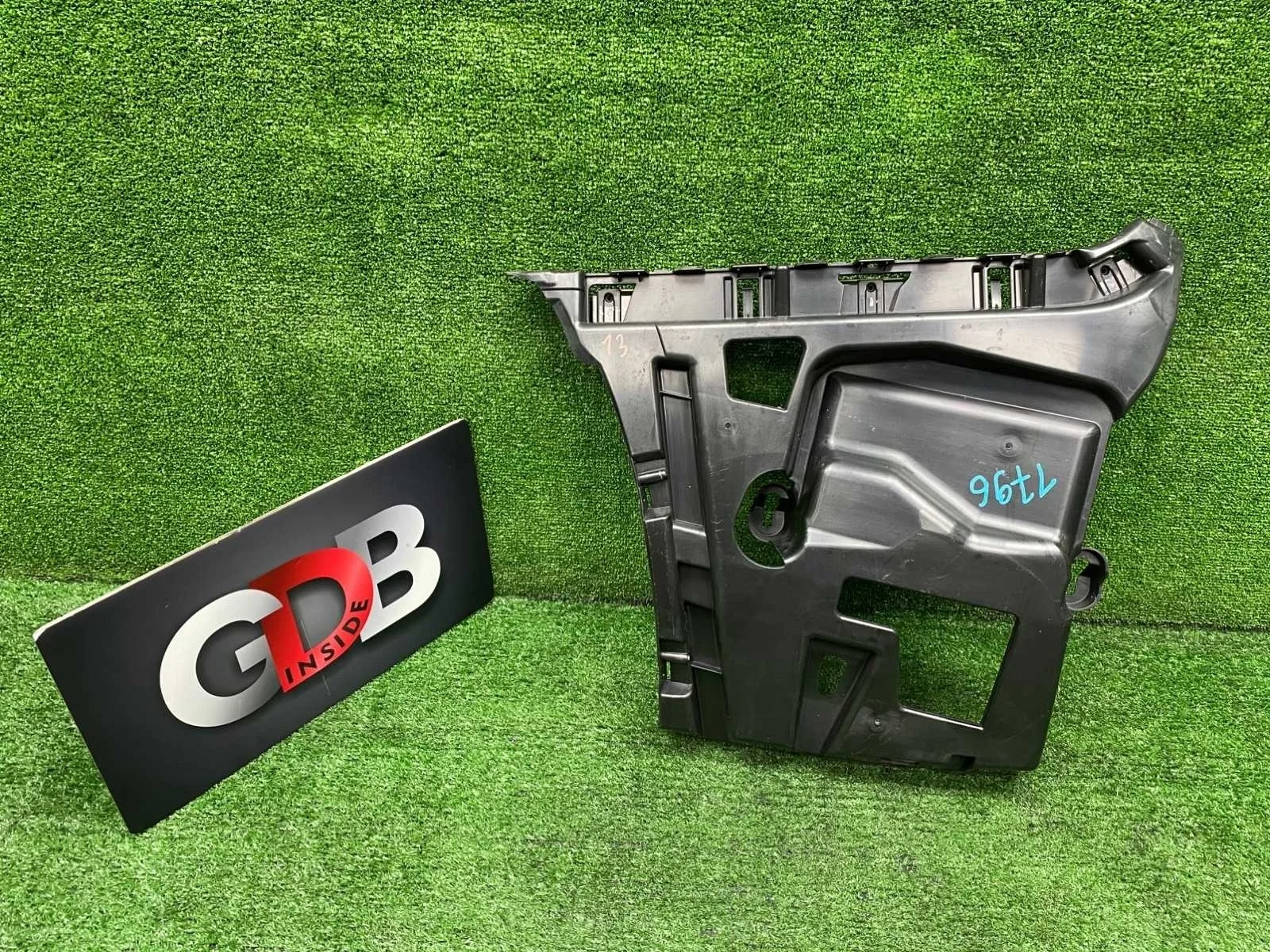 Кронштейн бампера BMW 3 series 30.10.2015 51127384465 F30 N47D20C, задний левый