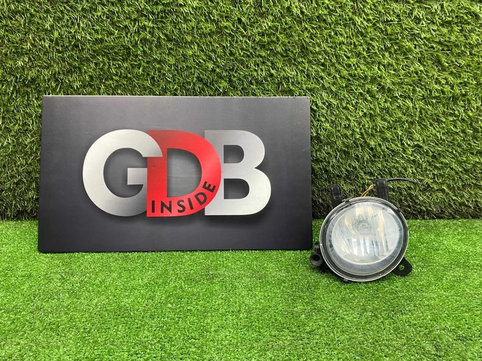 Фара противотуманная BMW 1 series 28.06.2013 63177248912 F20 N13B16A, правая