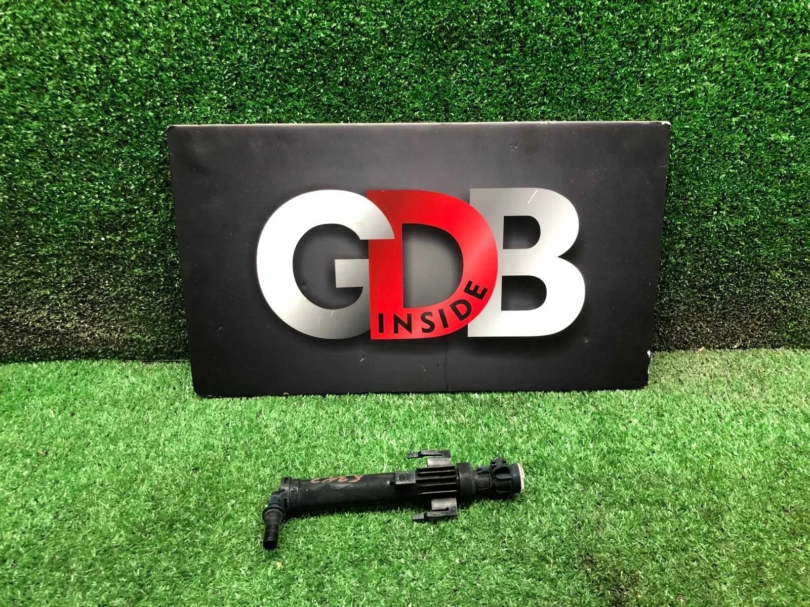 Форсунка омывателя фар BMW 1 series 20.01.2014 61677275658 F20 N13B16A, правая