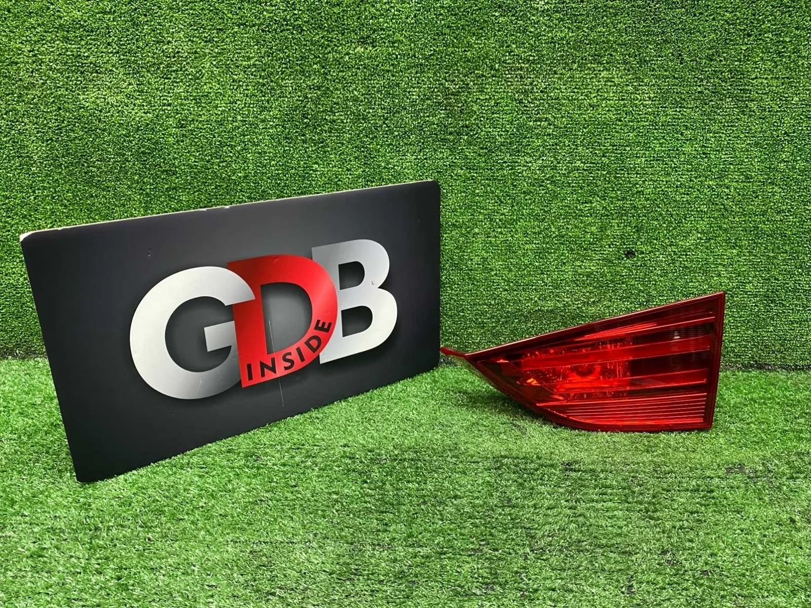 Фонарь внутренний BMW X1 23.03.2012 63212990114 E84 N20B20A, задний правый