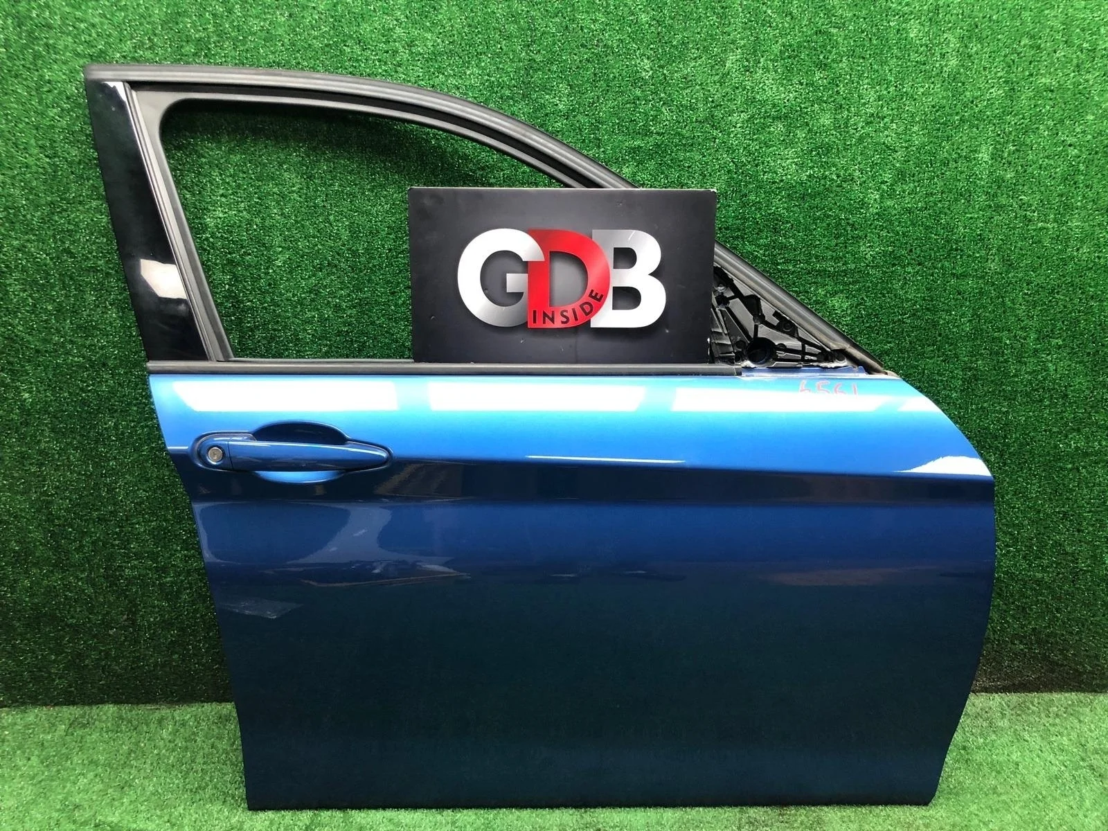 Дверь BMW 1 series 22.09.2012 41007284512 F20 N13B16A, передняя правая