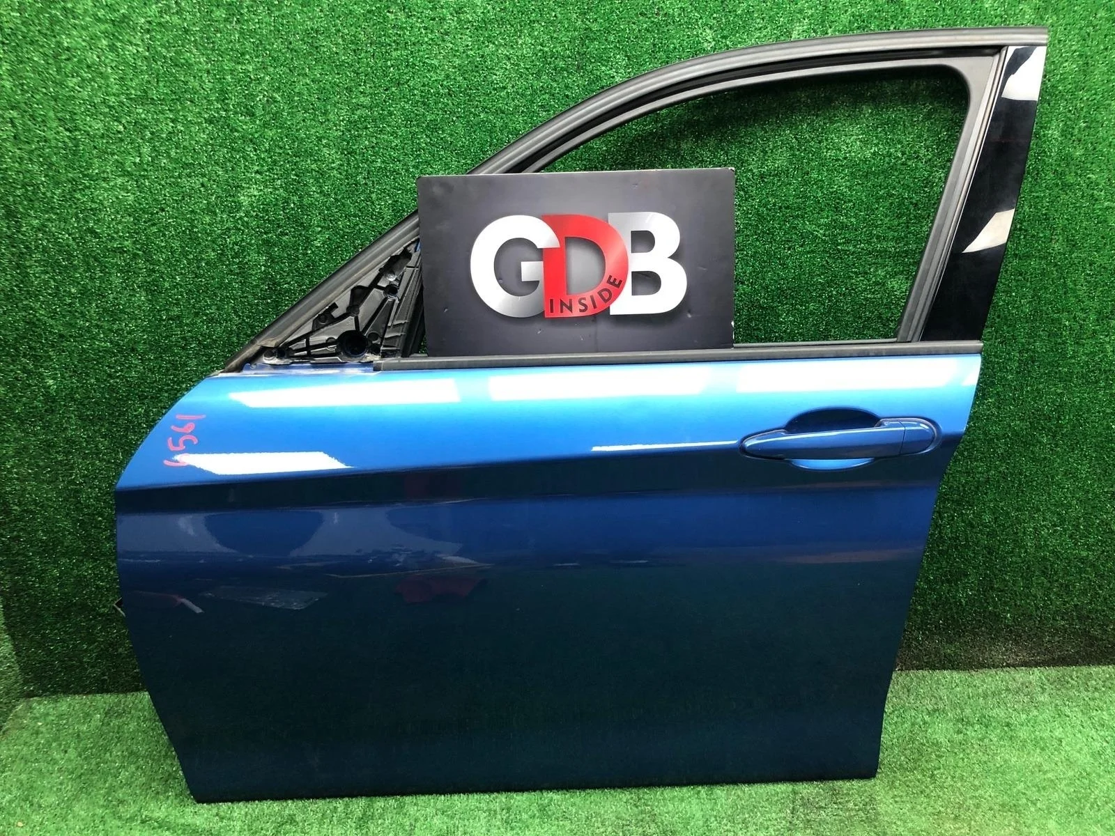 Дверь BMW 1 series 22.09.2012 41007284511 F20 N13B16A, передняя левая