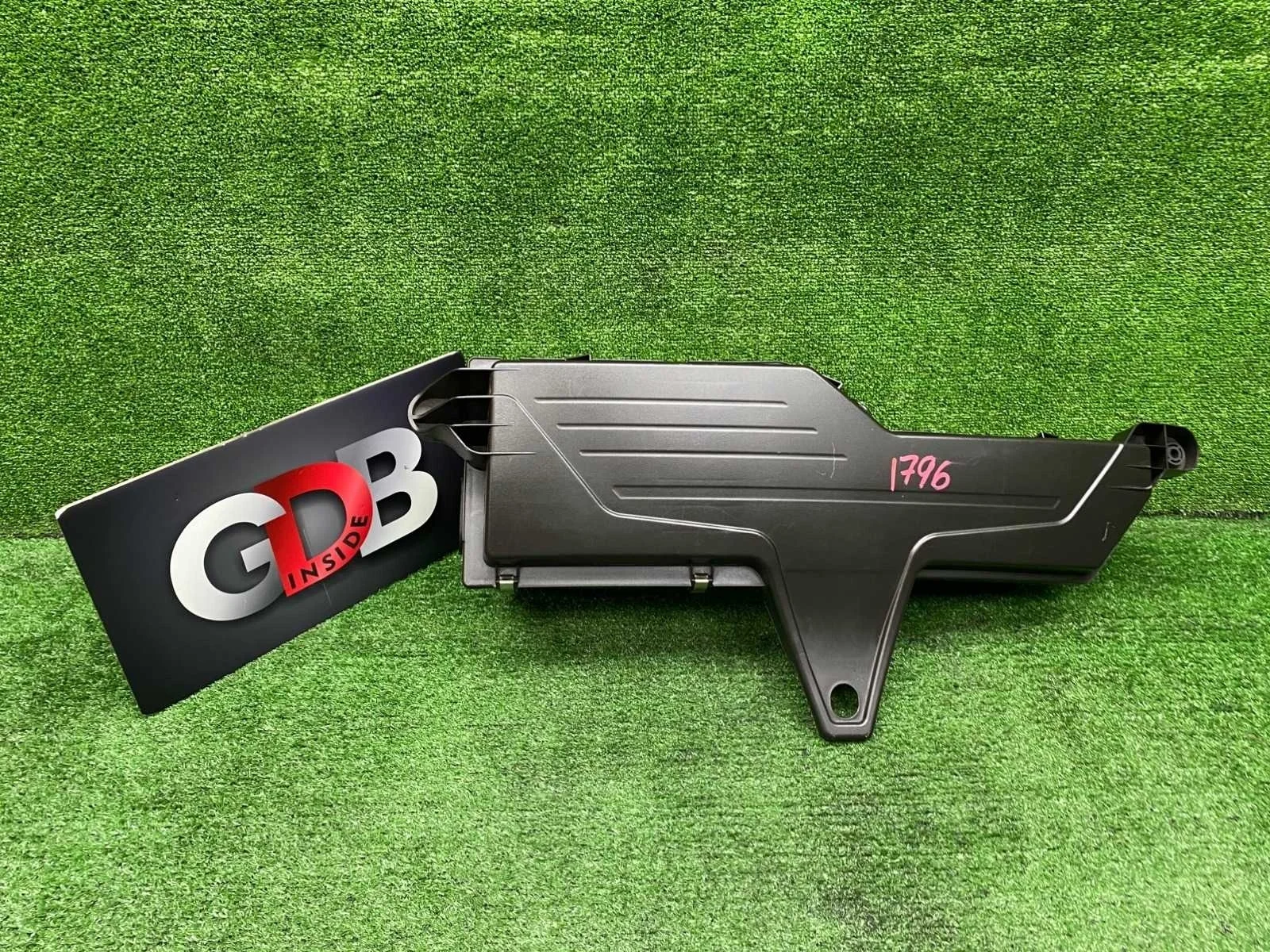 Корпус воздушного фильтра Bmw 3 Series 30.10.2015 13718511655 F30 N47D20C