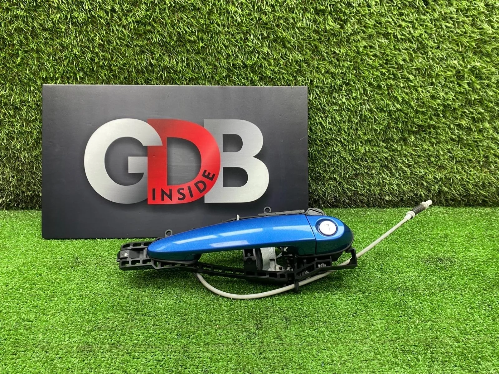 Ручка двери BMW 1 series 31.07.2015 51217207562 F20 B38B15A, передняя правая