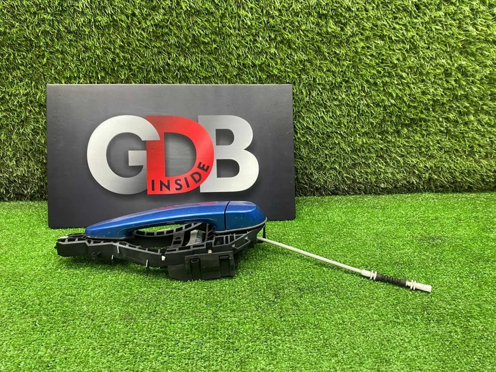 Ручка двери BMW 1 series 31.07.2015 51217207561 F20 B38B15A, передняя левая