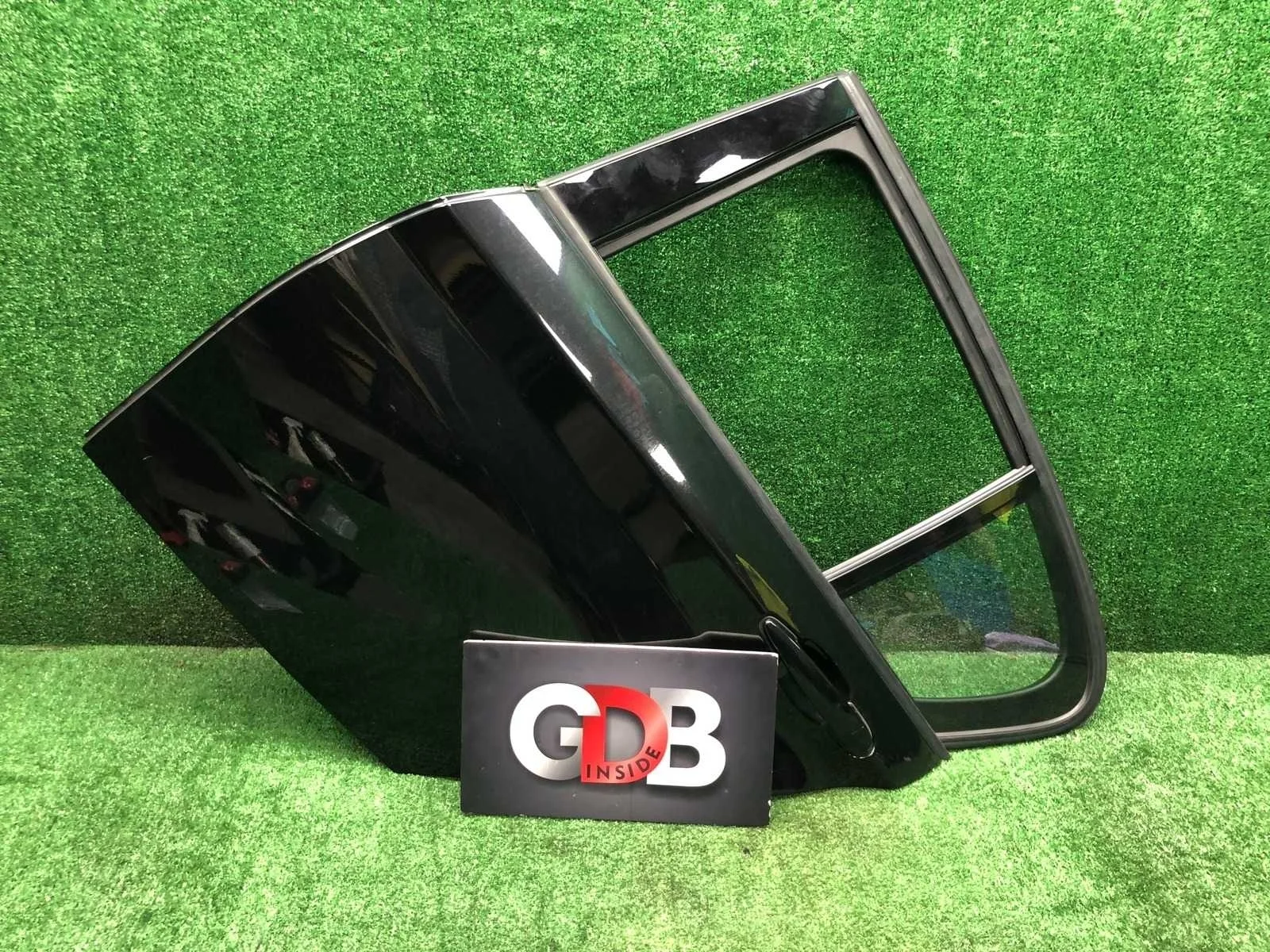 Дверь BMW 1 series 24.04.2012 41527284515 F20 N13B16A, задняя левая