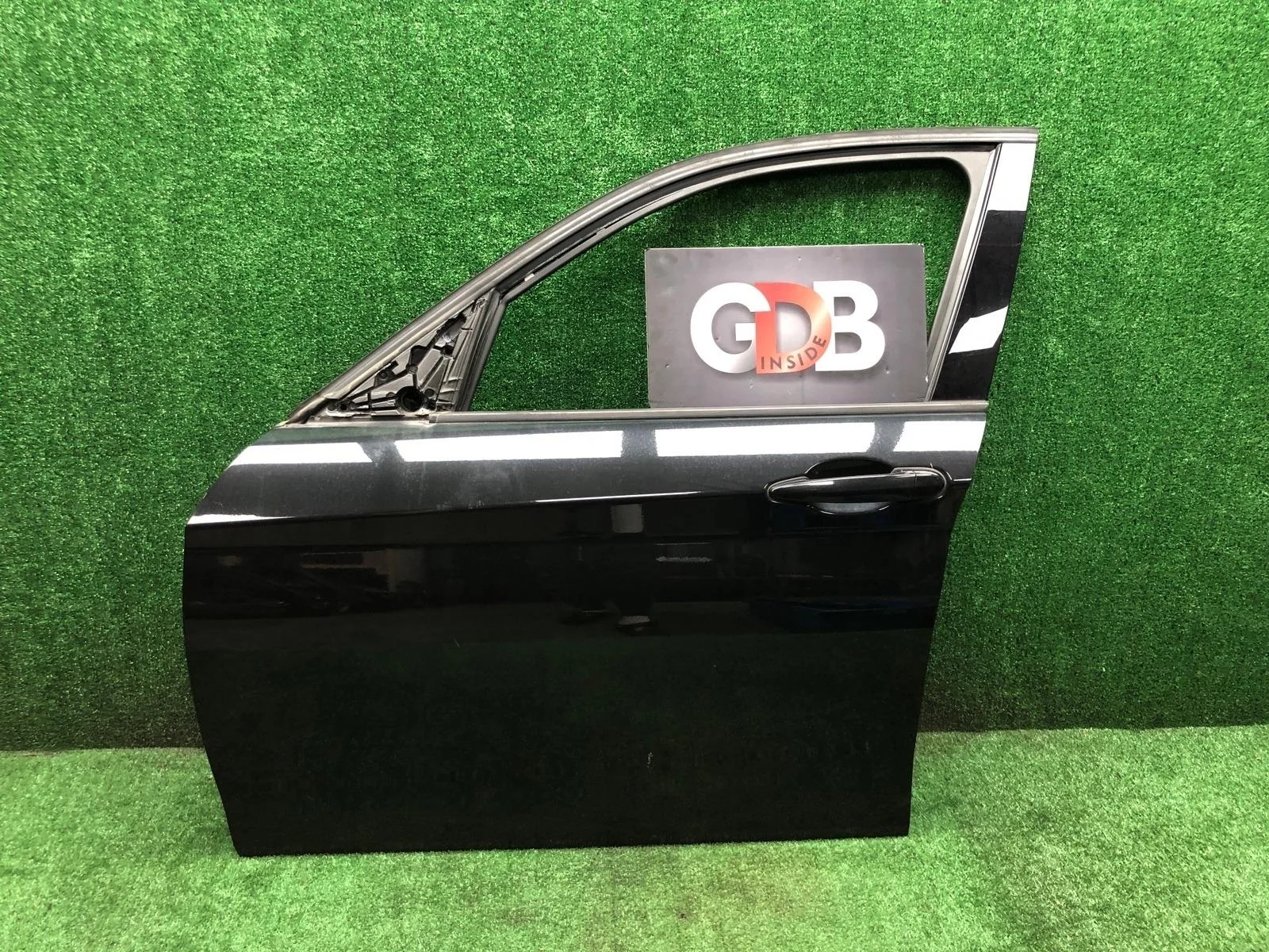 Дверь BMW 1 series 24.04.2012 41007284511 F20 N13B16A, передняя левая