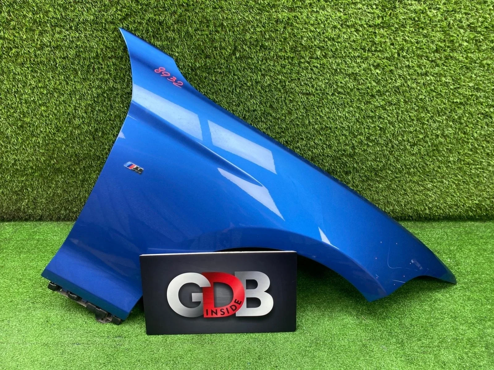 Крыло BMW 1 series 31.07.2015 41007284646 F20 B38B15A, переднее правое