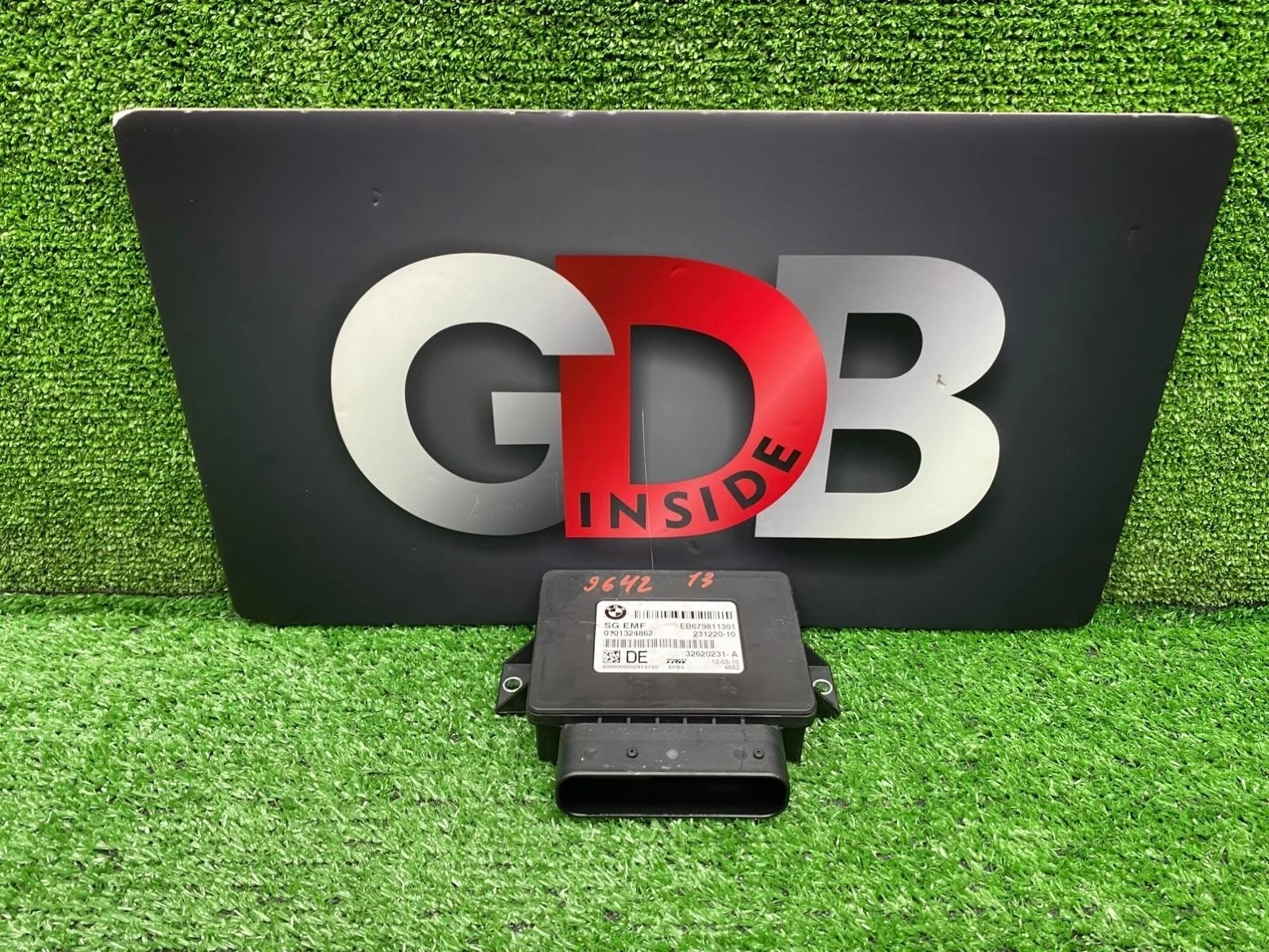 Блок управления стояночным тормозом BMW 5 series 20.05.2010 34436887358 F10 N52B30AF