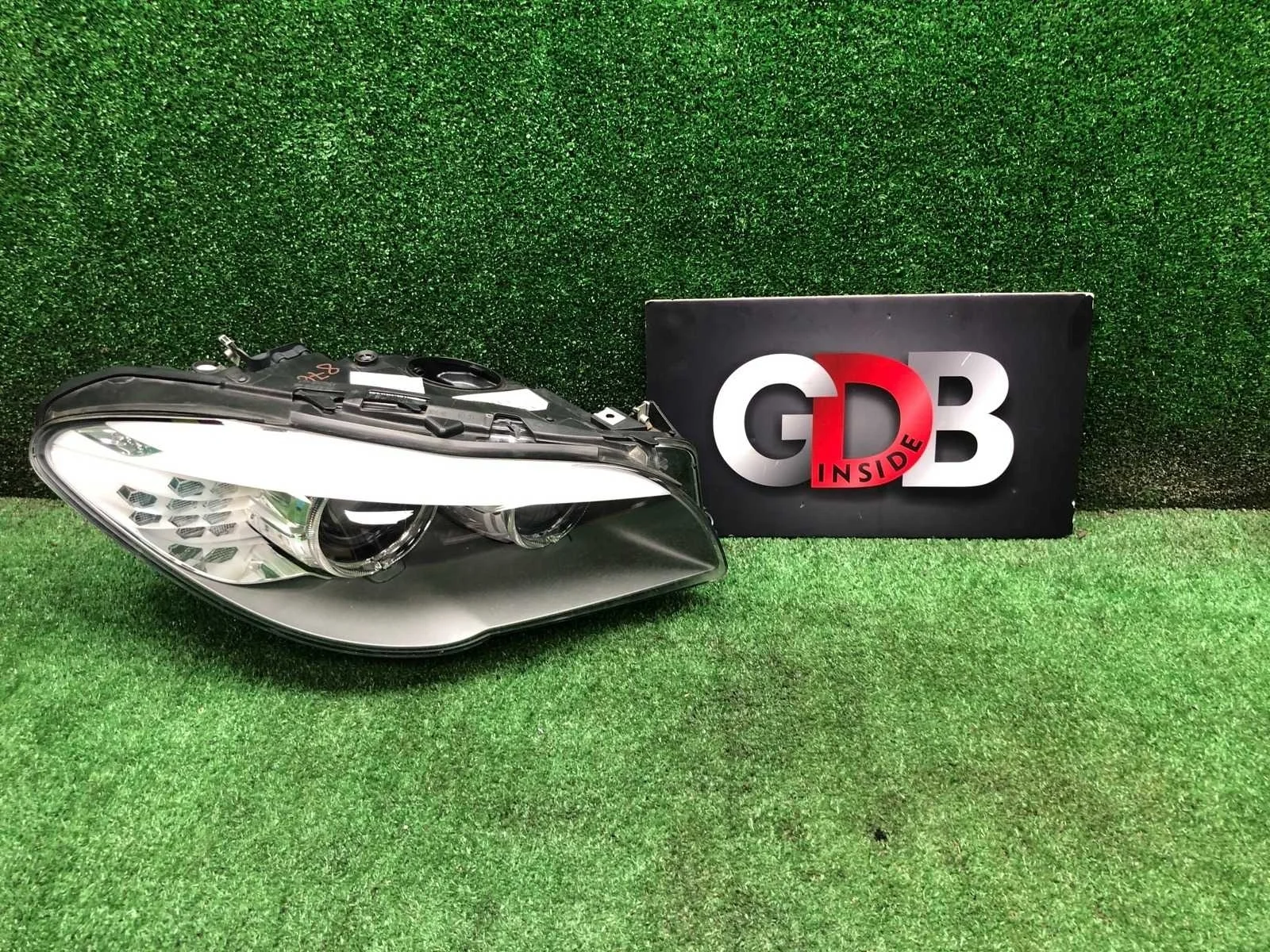 Фара BMW 5 series 2012 63117271906 F10 N20B20B, передняя правая