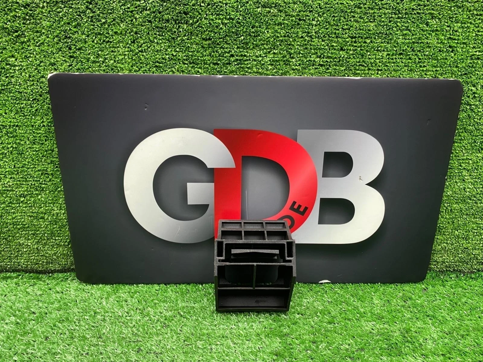 Кронштейн радиатора BMW 5 series 04.10.2004 17117544526 E60 M54B25