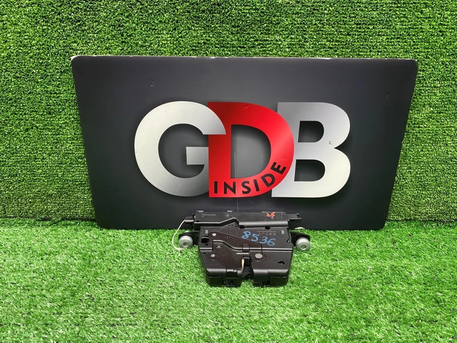 Замок багажника BMW 3 series 06.09.2012 51247191212 F30 N20B20B, задний