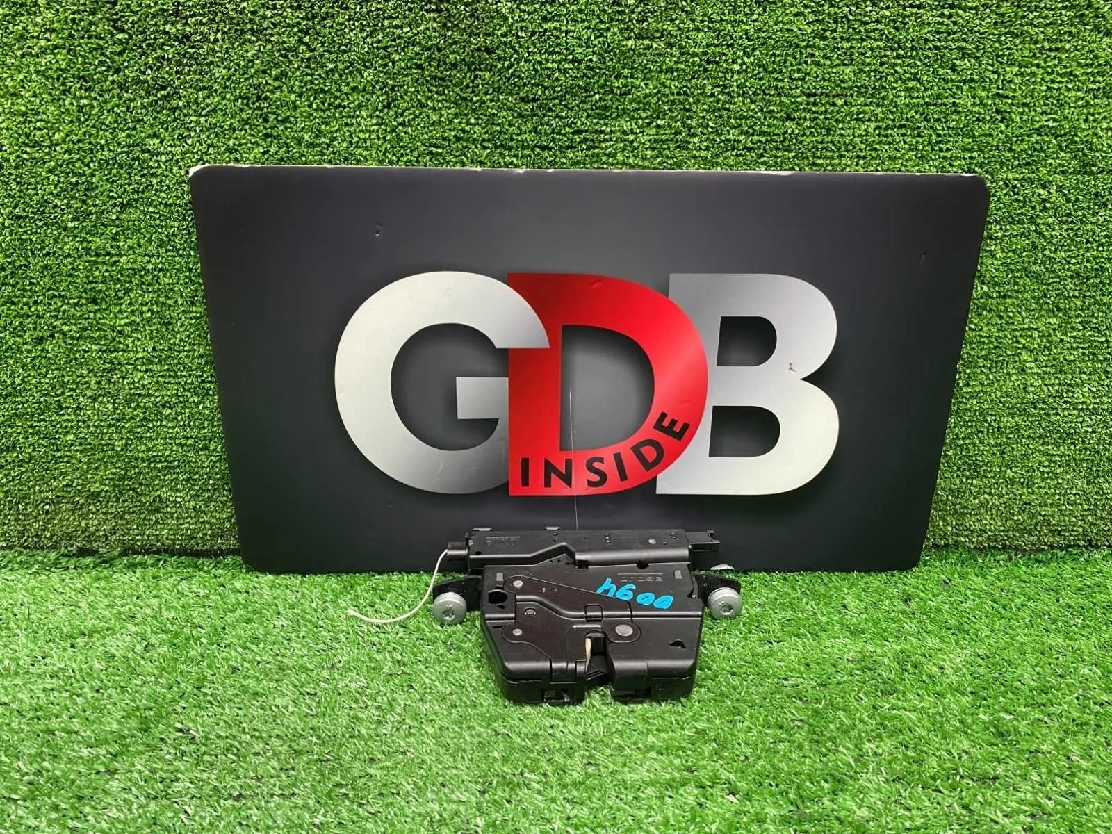 Замок багажника BMW 3 series 01.02.2013 51247191212 F30 N55B30A, задний