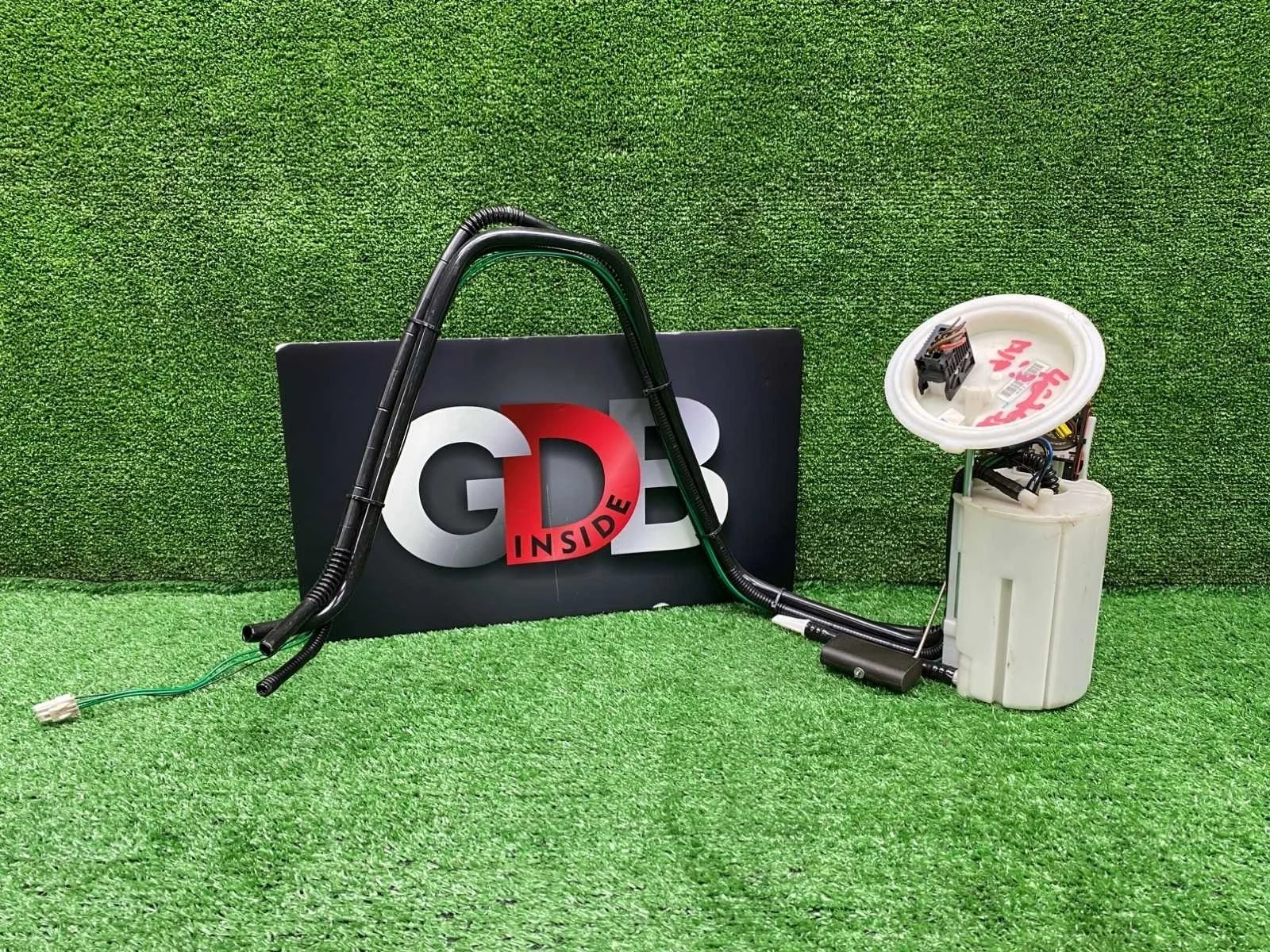 Топливная станция с насосом BMW 5 series 16117373503 E60