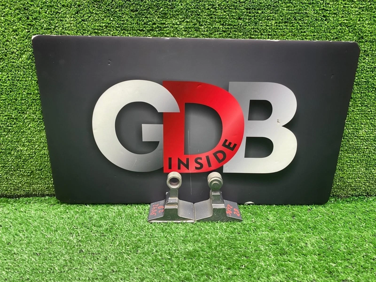 Петля двери BMW 5 series 20.05.2010 41517259591 F10 N52B30AF, передняя левая