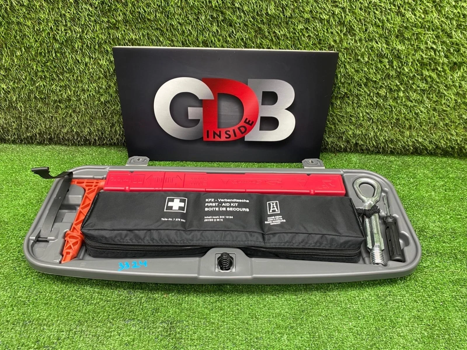 Ящик для инструментов Bmw 7 Series 08.05.2013 71106784443 F01 N55B30A