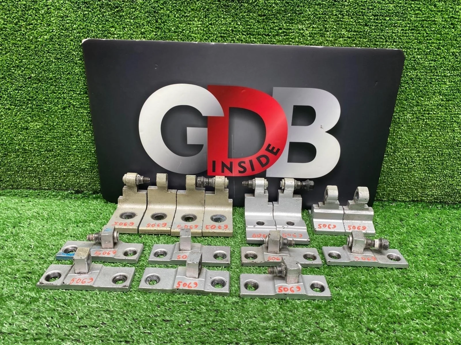 Петли дверей комплект BMW 5 series 04.10.2004 41517176847 E60 M54B25