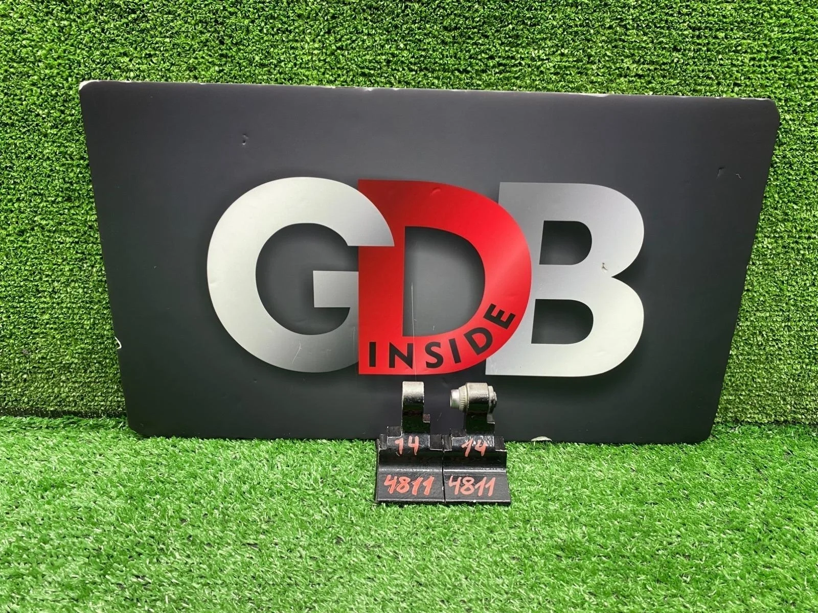 Петля двери BMW 5 series 2013 41517259592 F10 N20B20A, передняя правая