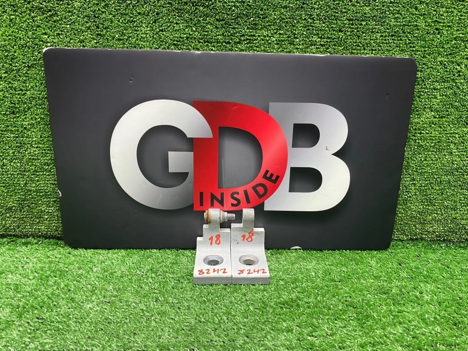 Петля двери BMW X3 2012 41517205552 F25 N55B30A, передняя правая