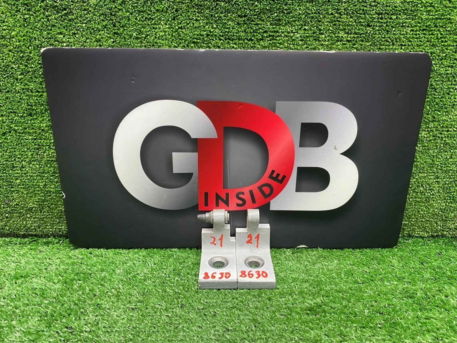 Петля двери BMW X3 2012 41517205551 F25 N20B20A, передняя левая