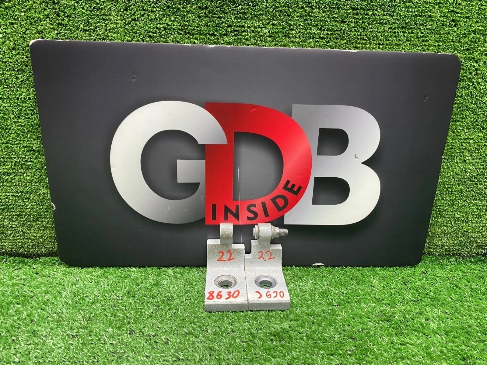 Петля двери BMW X3 2012 41517205552 F25 N20B20A, передняя правая